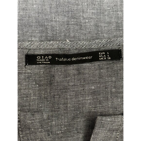 Loose-Fit Gray Split Neck Cotton Shirt By Trafaluc Denimwear - Picture 5 of 8